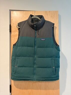 Patagonia Bivy - Vest Green and Dark Gray - Reversible